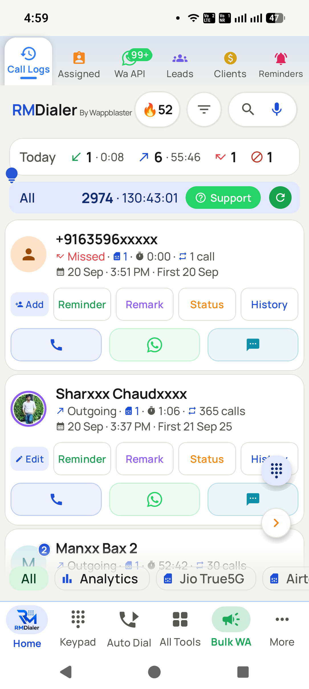 Call log on a salesperson's phone listing missed and outgoing calls with Reminder, Remark and Status buttons under each number